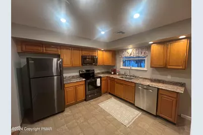  94 Church Avenue, Mount Pocono, PA 18344 - Photo 2