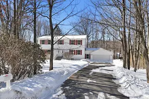 12 Devonshire Ln, Mount Pocono, PA 18344 - Photo 2