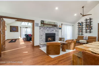  2206 Chatham Court, Middle Smithfield, PA 18324 - Photo 8