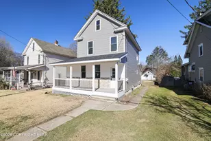 116 Lee Ave, Stroudsburg, PA 18360 - Photo 1