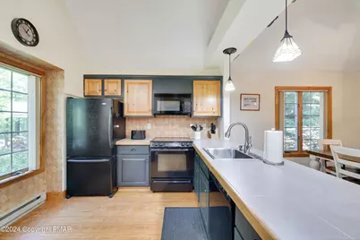  84 Short Hill Road, Lake Harmony, PA 18624 - Photo 10