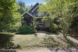 84 Short Hill Rd, Lake Harmony, PA 18624 - Photo 2