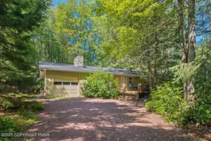 304 Foxglove Pl, Pocono Pines, PA 18350 - Photo 4