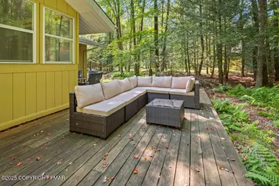  304 Foxglove Place, Pocono Pines, PA 18350 - Photo 40