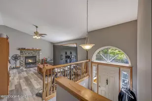 104 Yvette Ct, Dingmans Ferry, PA 18328 - Photo 8