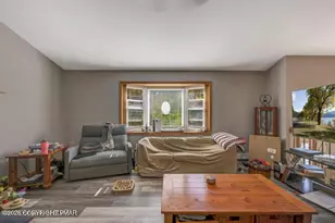 104 Yvette Ct, Dingmans Ferry, PA 18328 - Photo 10