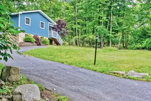 31 Seneca Rd, Mount Pocono, PA 18344 - Photo 1