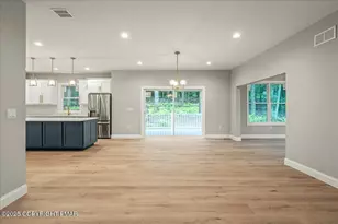 141 Lookout Ct, Henryville, PA 18332 - Photo 10