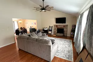 31 Hemlock Dr, Jim Thorpe, PA 18229 - Photo 2