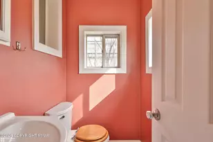 2045 Kenmore Ave, Bethlehem, PA 18018 - Photo 22