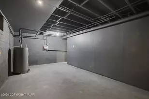 3326 Westminster Dr, East Stroudsburg, PA 18302 - Photo 44