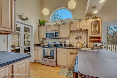  17 Rockspring Court, Lake Harmony, PA 18624 - Photo 12