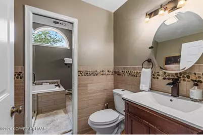  109 Laurelwoods Drive, Lake Harmony, PA 18624 - Photo 12