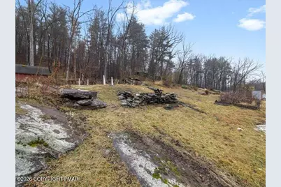  689 Main Rd, Hunlock Creek, PA 18621 - Photo 6