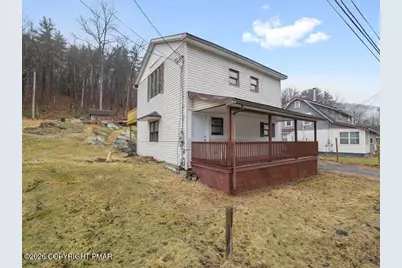  689 Main Rd, Hunlock Creek, PA 18621 - Photo 4