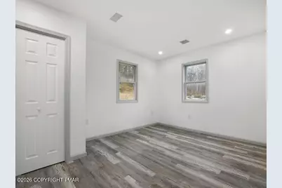  689 Main Rd, Hunlock Creek, PA 18621 - Photo 16