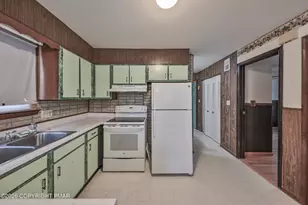 4745 Bayard St, Easton, PA 18045 - Photo 4