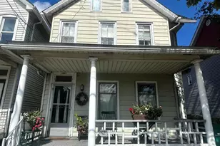 62 Brown St, East Stroudsburg, PA 18301 - Photo 2