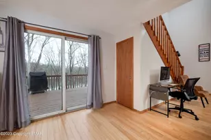 557 Lakeside Dr, East Stroudsburg, PA 18301 - Photo 10