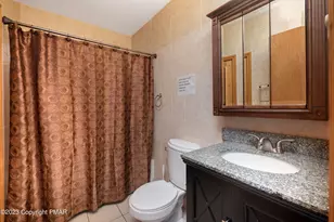 557 Lakeside Dr, East Stroudsburg, PA 18301 - Photo 20