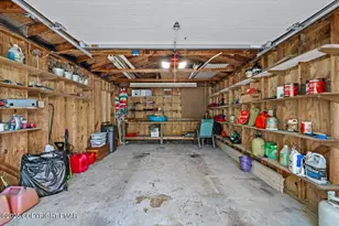 1637 Brushy Mountain Rd, East Stroudsburg, PA 18302 - Photo 22