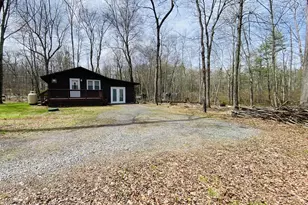 5122 Arrowhead Ln, East Stroudsburg, PA 18302 - Photo 4