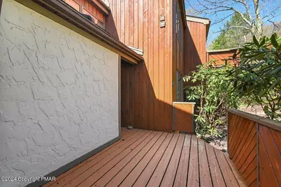  35 Falcon Run, Lake Harmony, PA 18624 - Photo 8