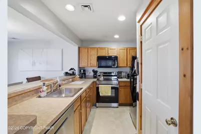  168 Hawthorne Court, Tannersville, PA 18372 - Photo 16