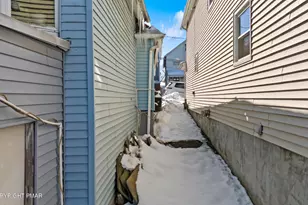 326 Center St, Wilkes Barre, PA 18702 - Photo 8