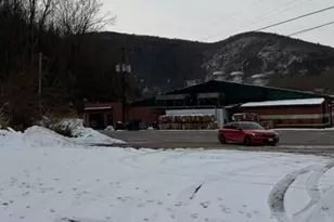 123 Laurel St, Jim Thorpe, PA 18229 - Photo 2