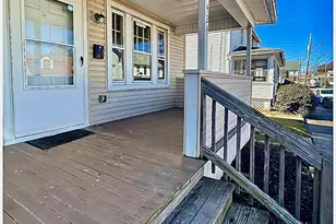 424 E Cranberry Ave, Hazleton, PA 18201 - Photo 2