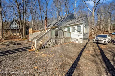  187 Bellingham Drive, Bushkill, PA 18324 - Photo 10