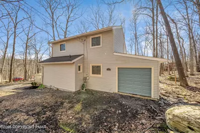  187 Bellingham Drive, Bushkill, PA 18324 - Photo 2