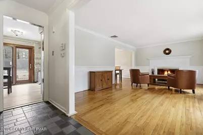  128 Stoneleigh Drive, East Stroudsburg, PA 18301 - Photo 10