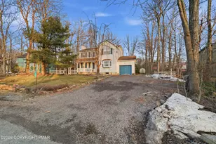 5123 Iroquois St, Tobyhanna, PA 18466 - Photo 4