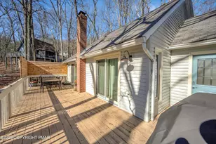 187 Bellingham Dr, Bushkill, PA 18324 - Photo 12