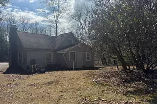 1369 Twin Pine Rd, Stroudsburg, PA 18360 - Photo 2