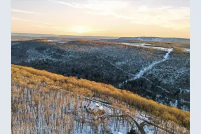  333 Sunset Avenue, Pocono Manor, PA 18349 - Photo 46