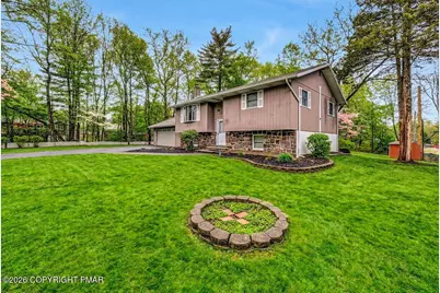  107 Cindy Court, East Stroudsburg, PA 18301 - Photo 4