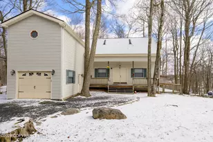 2125 Rosemont Dr, Tobyhanna, PA 18466 - Photo 2
