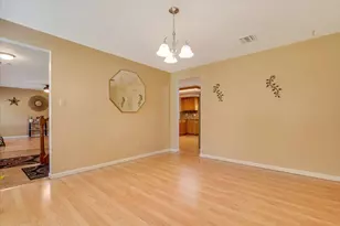 9 Cobblewood Dr, Mount Pocono, PA 18344 - Photo 8