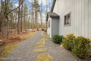 274 Long View Ln, Pocono Pines, PA 18350 - Photo 52