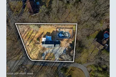  406 Broad Leaf Lane, Stroudsburg, PA 18360 - Photo 2