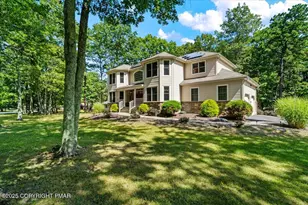 512 Bombur Ln, Tamiment, PA 18371 - Photo 2