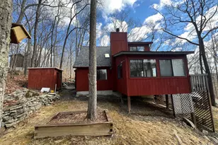 1057 Porter Dr, Bushkill, PA 18324 - Photo 2