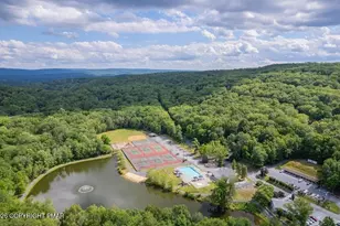 151 Kensington Dr, Bushkill, PA 18324 - Photo 98