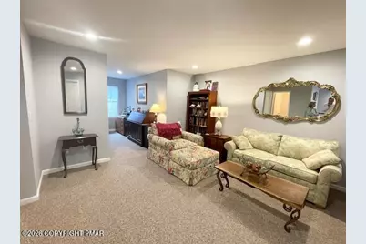  908 Macintosh Way, Matamoras, PA 18336 - Photo 20