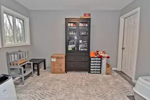 319 Hyland Dr, East Stroudsburg, PA 18301 - Photo 10