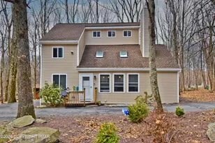 319 Hyland Dr, East Stroudsburg, PA 18301 - Photo 1