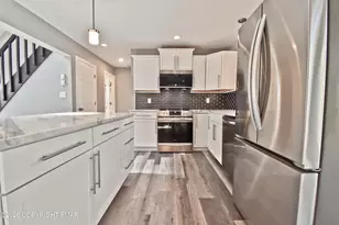 319 Hyland Dr, East Stroudsburg, PA 18301 - Photo 10